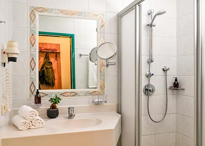 Alphatauern Health - Adults Only 15 4*